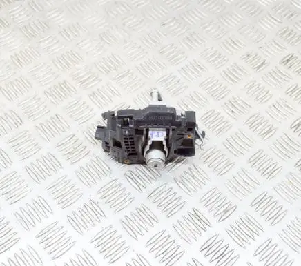 BMW i3 Front door lock 7290864