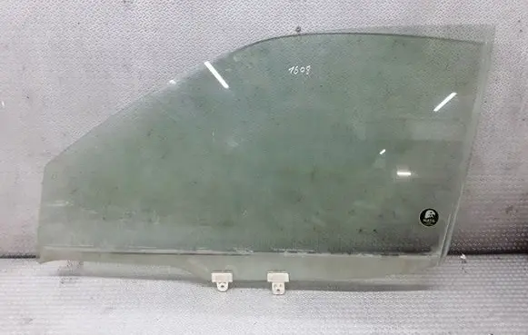 Nissan X-Trail T30 Front door window glass four-door
