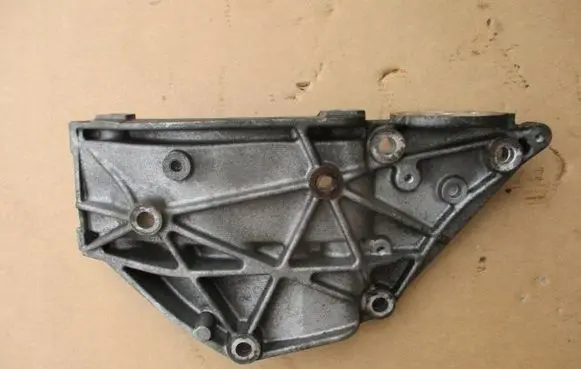 Ford S-MAX Generator/alternator bracket 9682367380