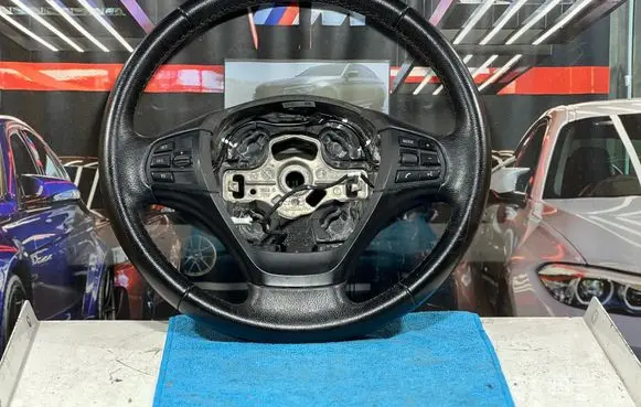 BMW 1 F20 F21 Steering wheel