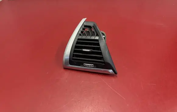 BMW X3 G01 Dashboard side air vent grill/cover trim 9363439 64229363439