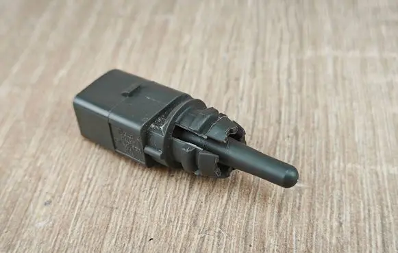 Audi Q3 F3 Outside/external air temperature sensor 8Z0820535B
