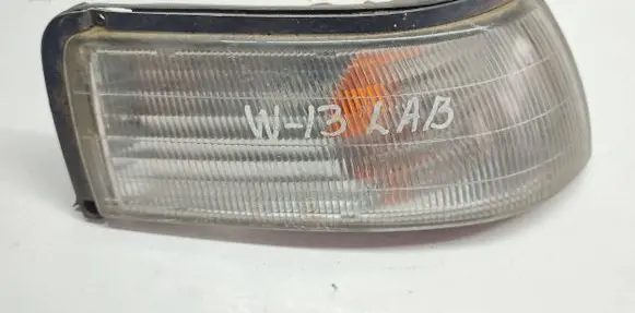 Mazda 626 Front indicator light 21061272 KOITO21061272R 87031