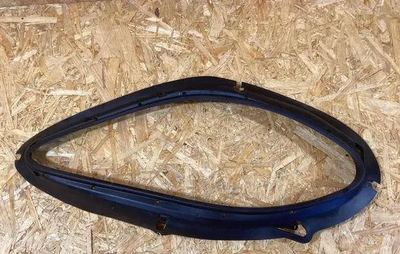 Porsche Macan (95B) Under headlight/headlamp trim 95b941323d