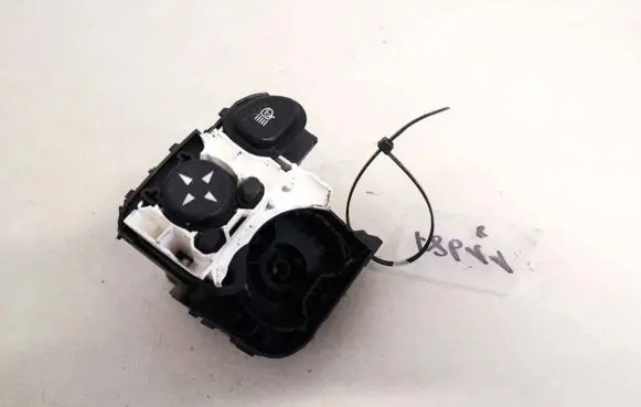 Wing mirror switch