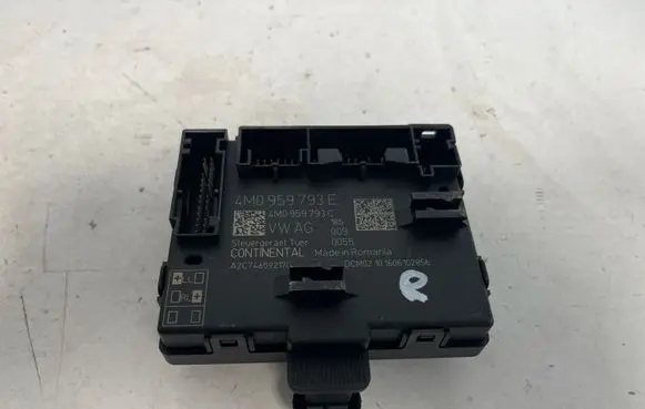 Audi A5 Door control unit/module 4M0959793E