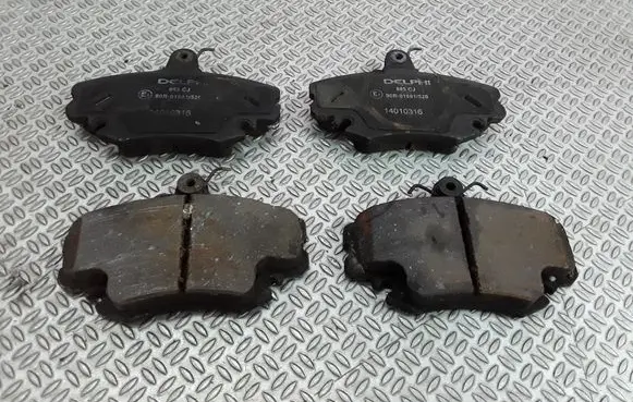 Renault Twingo II Brake pads (front) 