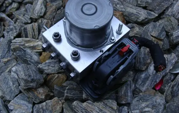 Volkswagen Transporter - Caravelle T6 ABS Pump