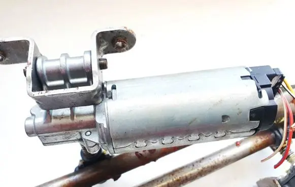 Jaguar XJ X350 Seat adjustment motor 404772 9483-902698-100