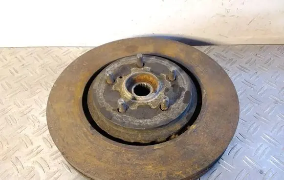 Toyota RAV 4 (XA50) Front wheel hub 