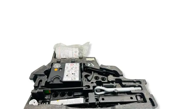 Mercedes-Benz GLK (X204) Tool set A2048905514