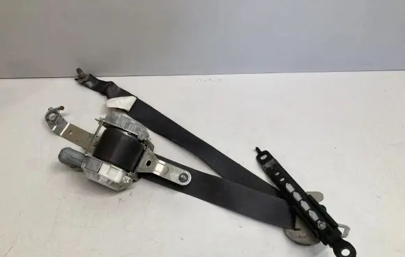 Subaru Outback Front seatbelt 7Q7050P 0432127