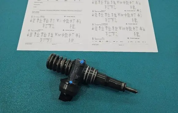 Skoda Octavia Mk2 (1Z) Fuel injector 0414720215 IMPRK1571558
