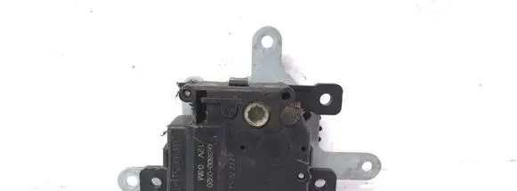 Toyota Avensis T270 Air conditioner control unit module 063800-0920