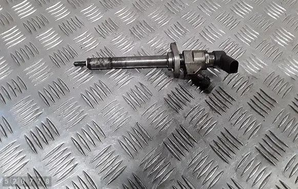 Ford Kuga I Fuel injector 9657144580