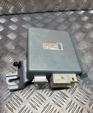 Toyota Avensis T270 Power steering control unit/module 8965005170 6900003449 2250001802