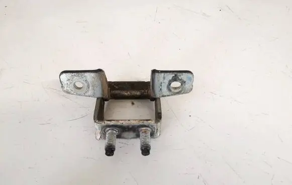 Tailgate/trunk/boot hinge