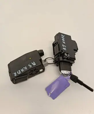 Audi A5 8T 8F Ignition lock 8K0909131C 3330410200
