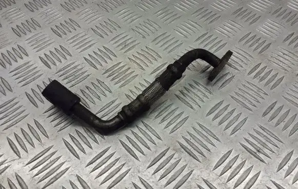 Volkswagen PASSAT B4 Turbo turbocharger oiling pipe/hose