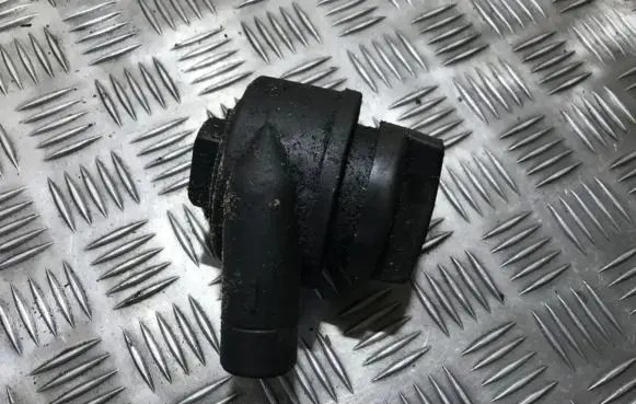 Volkswagen New Beetle Oil filler cap 06a103465