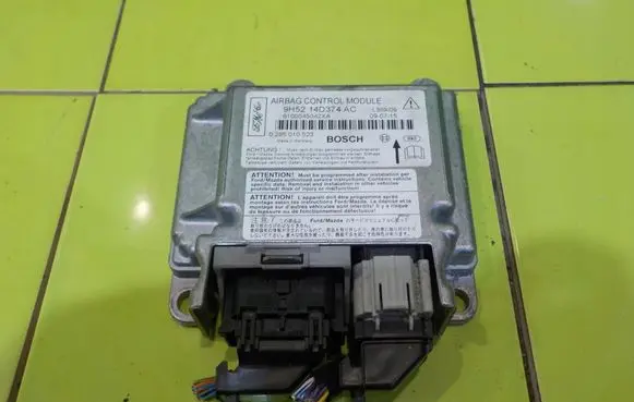 Land Rover Freelander 2 - LR2 Airbag control unit/module 9H5214D374AC