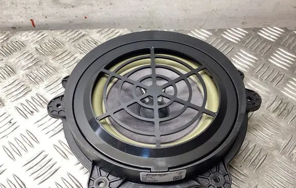 Porsche Macan (95B) Rear door speaker 7PP035710C