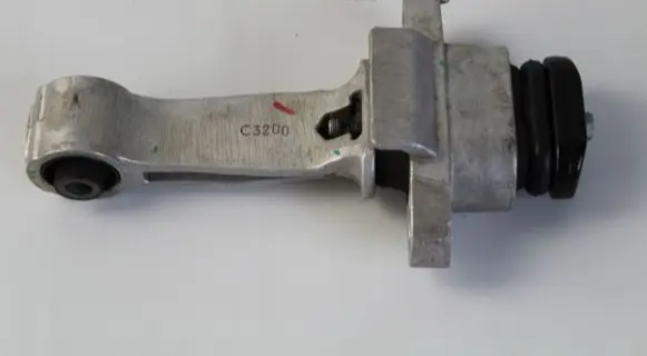 Hyundai Sonata LF Gearbox mounting bracket C3200