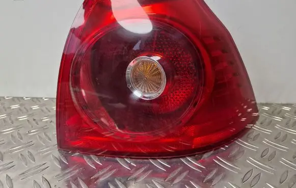 Volkswagen Golf V Rear/tail lights 1K6945096E