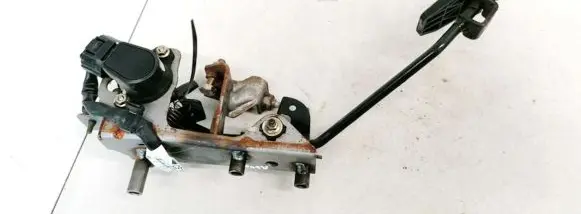 Mazda Premacy Accelerator throttle pedal 121025085