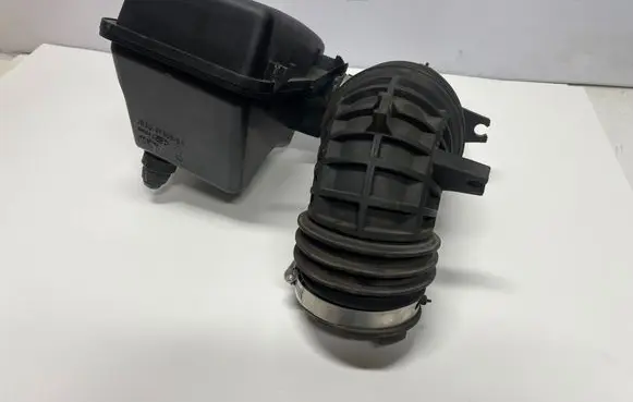 Ford Ranger Air filter box JB3G9F805BA