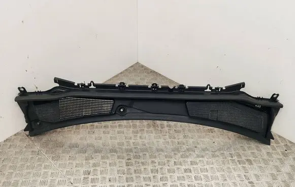 Mercedes-Benz A W177 AMG Wiper trim A1778300000 15350721