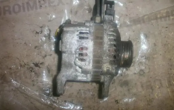Nissan Primera Generator/alternator 231004m510