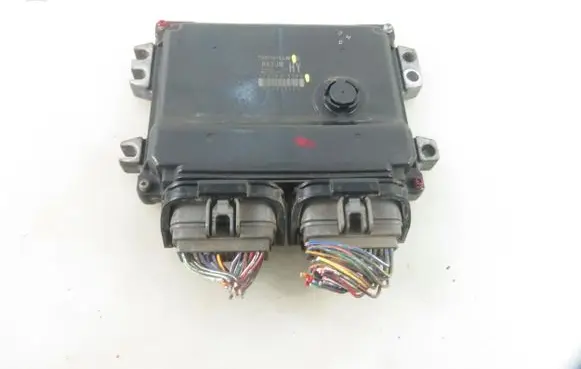Suzuki Swift I Engine control unit/module 1123005700 3392063JM