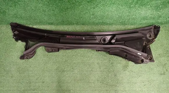 Maserati Grecale Wiper trim 18073376