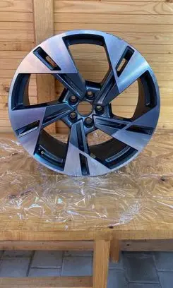 Audi Q8 e-tron R20 alloy rim 4KE601025T