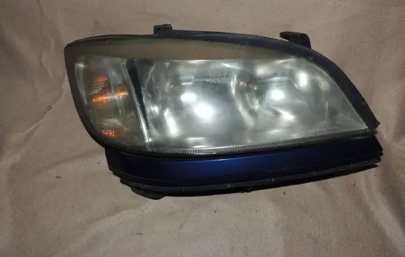 Opel Zafira B Headlight/headlamp
