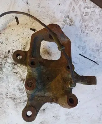 Volkswagen II LT Front wheel hub