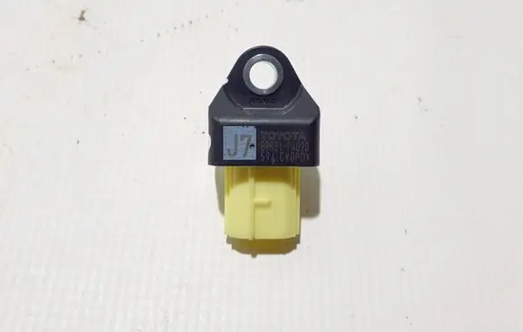 Toyota C-HR I Airbag deployment crash/impact sensor 89831F4020