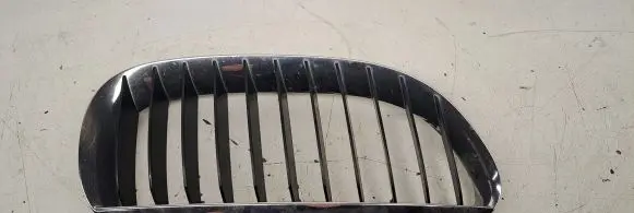 BMW 6 E63 E64 Front bumper upper radiator grill 51137077932