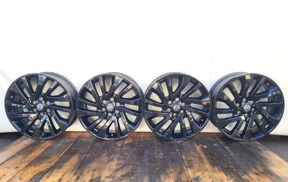 Nissan Qashqai R18 alloy rim 