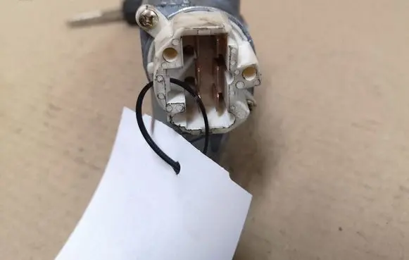 Nissan Primera Ignition lock Y183