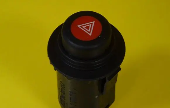 Opel Kadett E Hazard light switch 90181853