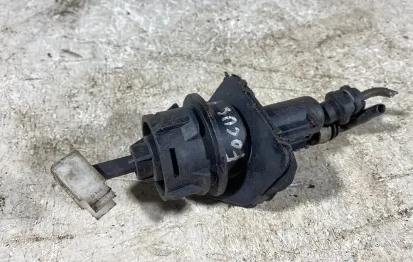 Ford Focus Clutch master cylinder