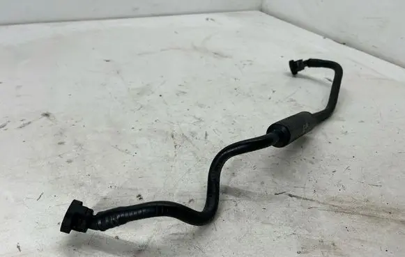 BMW 5 F10 F11 Breather/breather pipe/hose 7567396