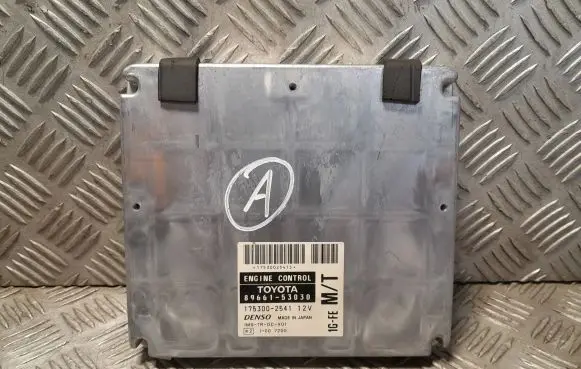 Lexus IS 200-300 Engine control unit/module ECU 8966153030 1753002541