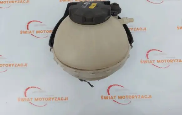 BMW 1 F20 F21 Coolant expansion tank/reservoir 7642159