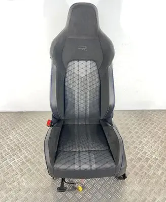 Volkswagen Golf VIII Front driver seat 