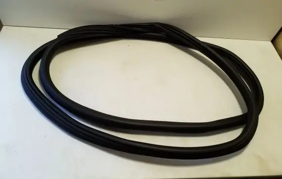 Ford Kuga III Trunk rubber seal (body) 