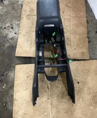 Land Rover Range Rover Sport L320 Center console FJI500031