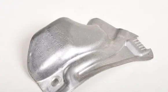 Volvo XC60 Heat shield in engine bay 31431799